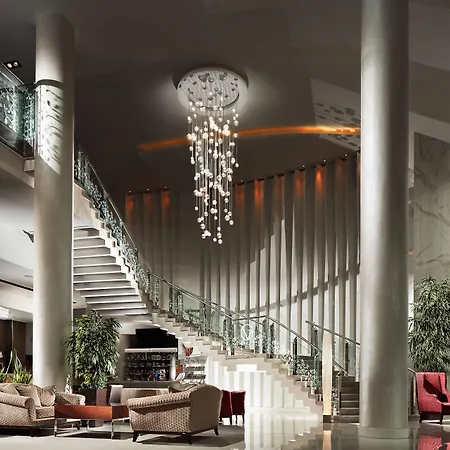 Victoria & Hotel 4*