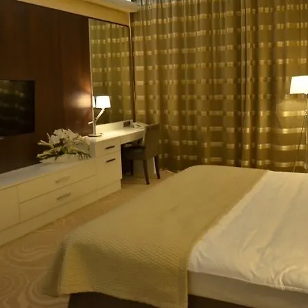 Hotel Victoria & 4*