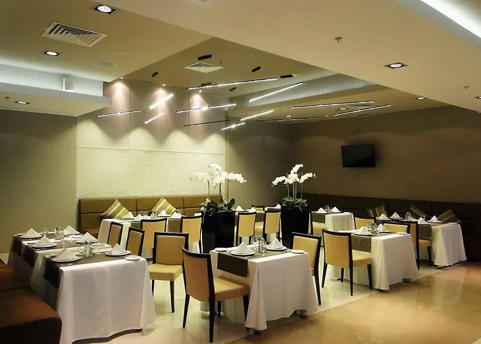 Victoria & Готель