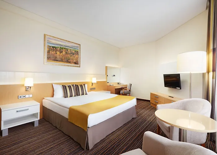 Victoria & 4* Мінськ