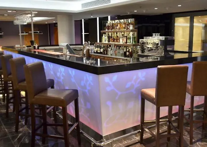 Готель Victoria &