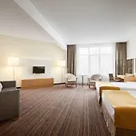Victoria & Hotel