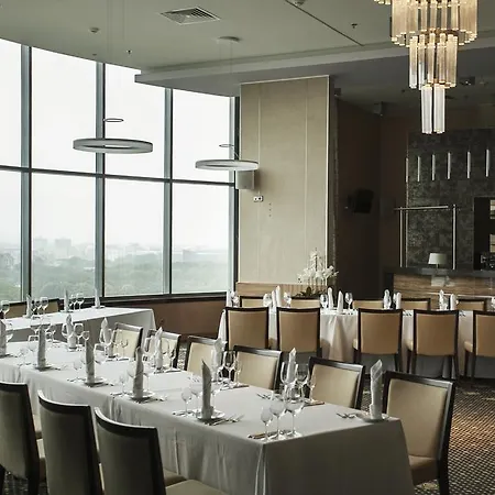 Victoria & Hotel Minsk