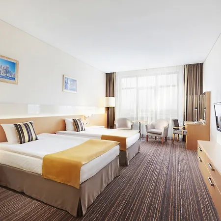 호텔 Victoria & 민스크